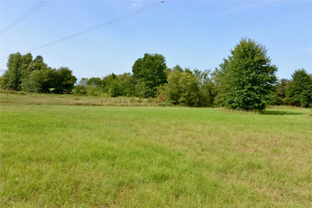16401 E Hackberry Road Henryetta, OK 74437