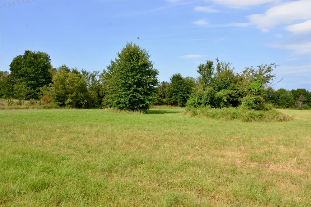 16401 E Hackberry Road Henryetta, OK 74437