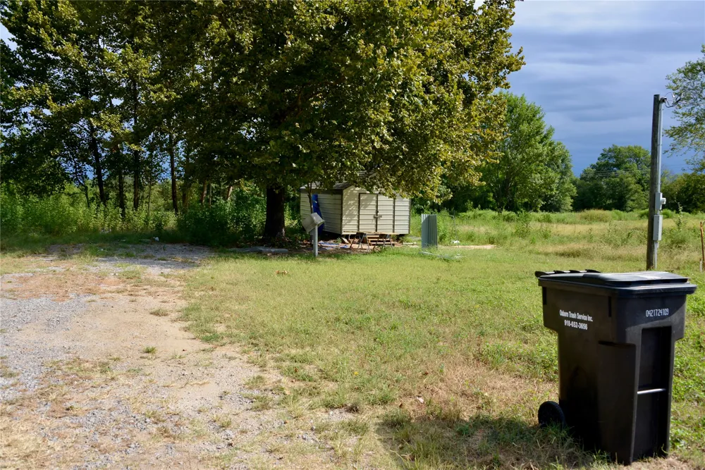 16401 E Hackberry Road Henryetta, OK 74437