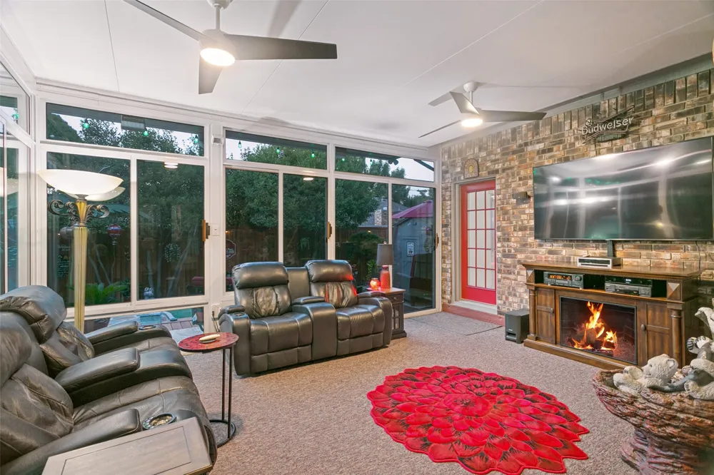 521 Millican Drive Lewisville, TX 75057