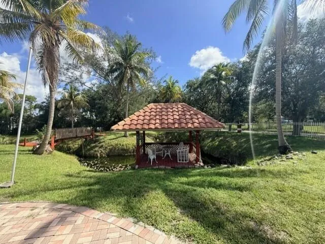 5800 PINETREE ROAD Parkland, FL 33067