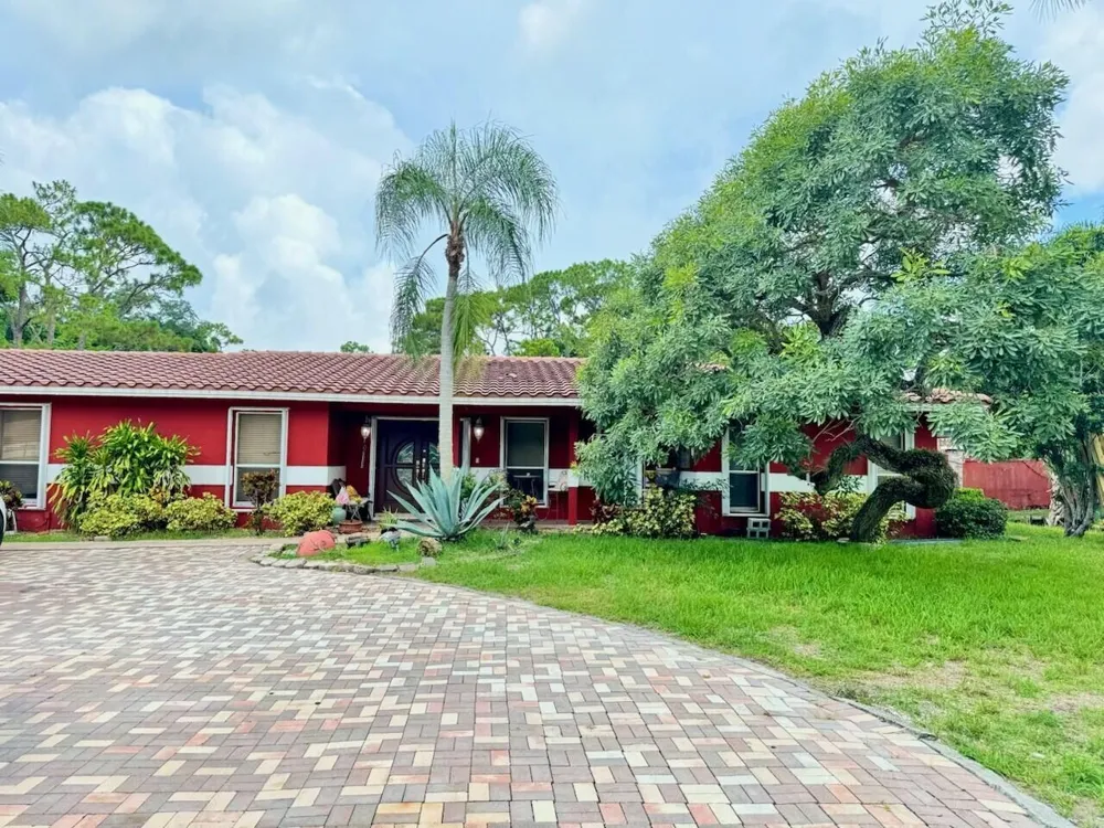 5800 PINETREE ROAD Parkland, FL 33067