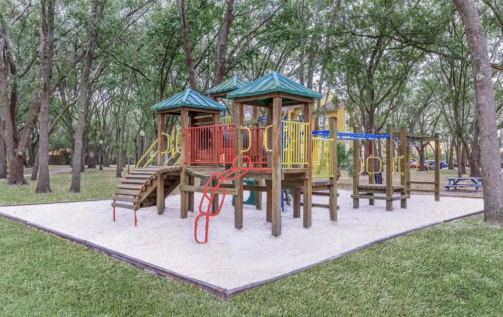 5283 IMAGES CIRCLE #104 Kissimmee, FL 34746