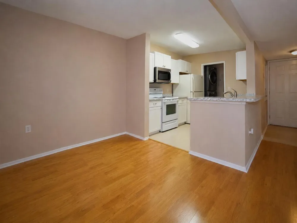 5283 IMAGES CIRCLE #104 Kissimmee, FL 34746