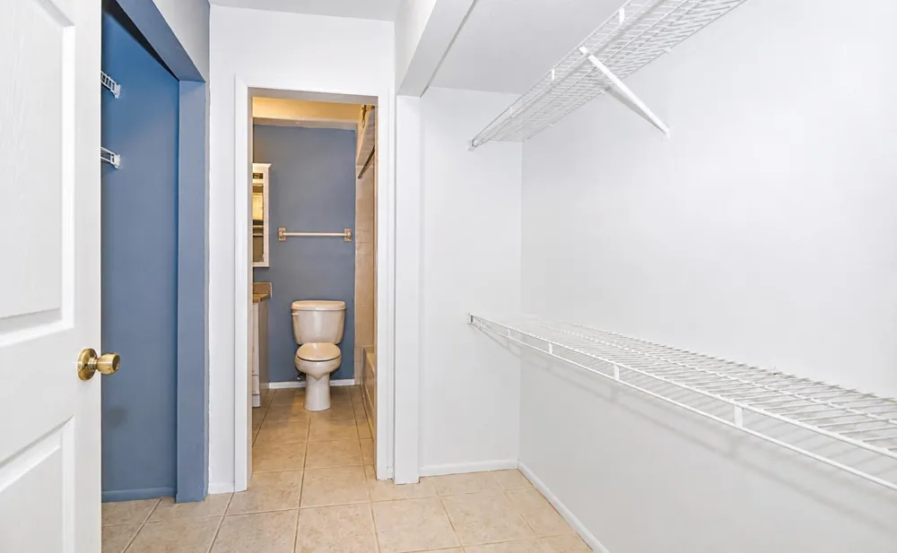5283 IMAGES CIRCLE #104 Kissimmee, FL 34746