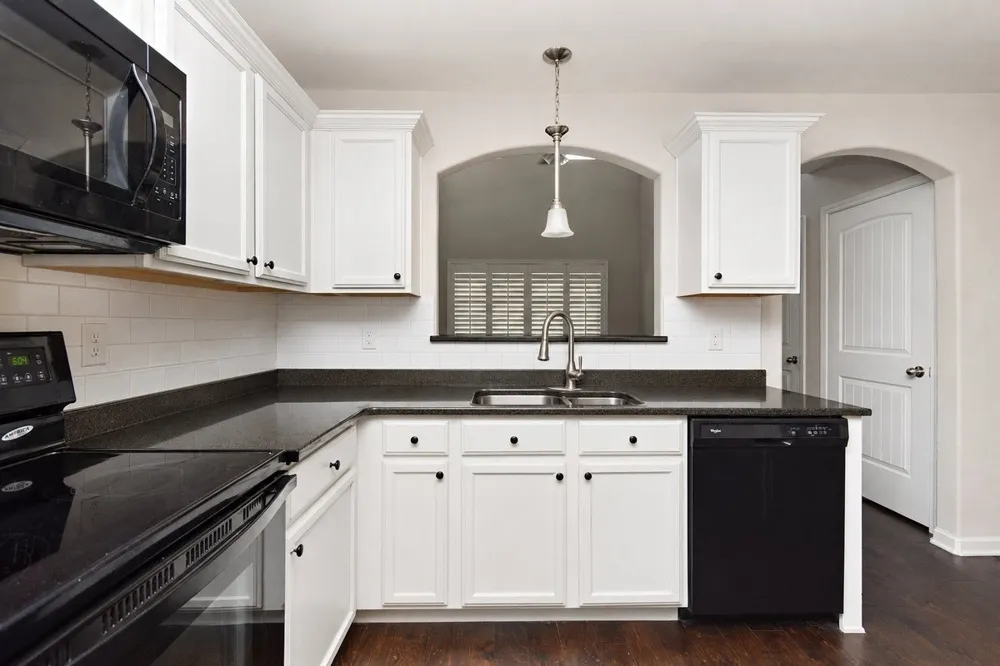 1104 Neeleys Bnd Spring Hill, TN 37174