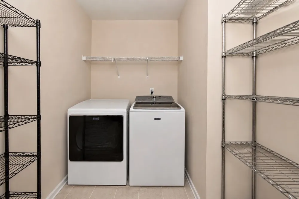 1104 Neeleys Bnd Spring Hill, TN 37174