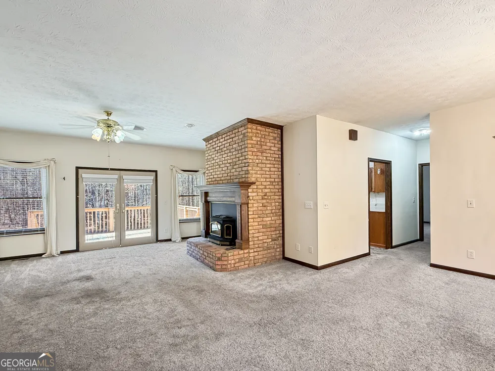 1100 Highway 54 Moreland, GA 30259