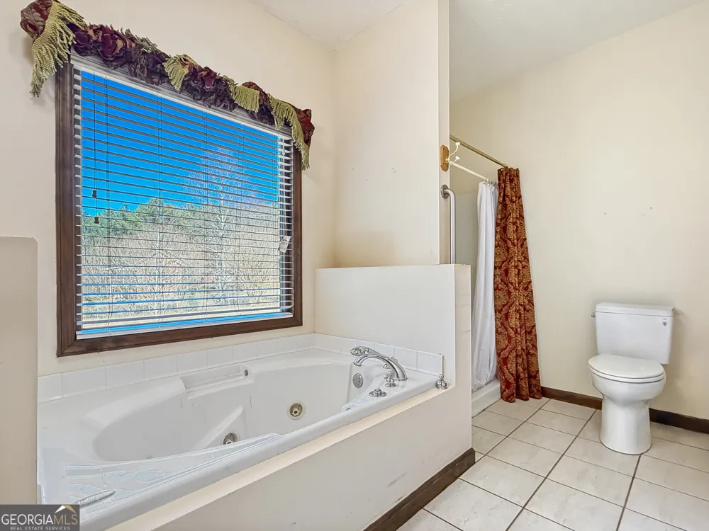 1100 Highway 54 Moreland, GA 30259