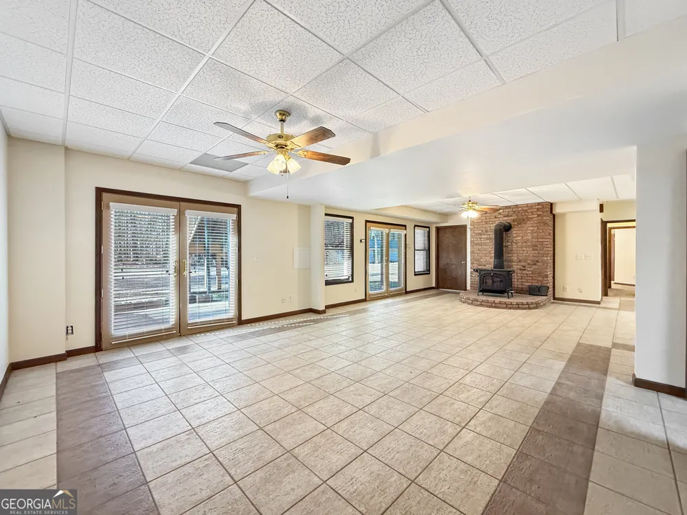 1100 Highway 54 Moreland, GA 30259