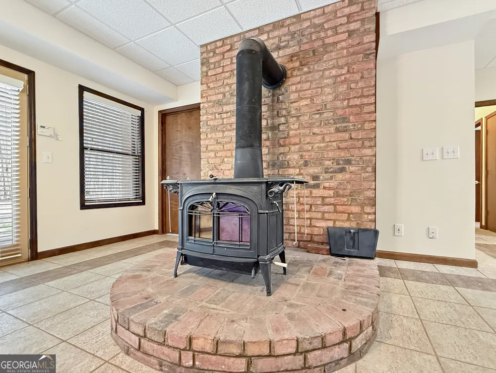 1100 Highway 54 Moreland, GA 30259