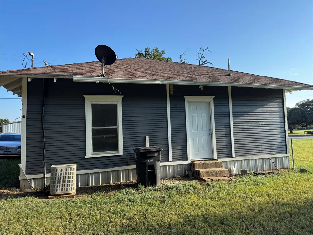 214 W Westhill Drive Cleburne, TX 76033