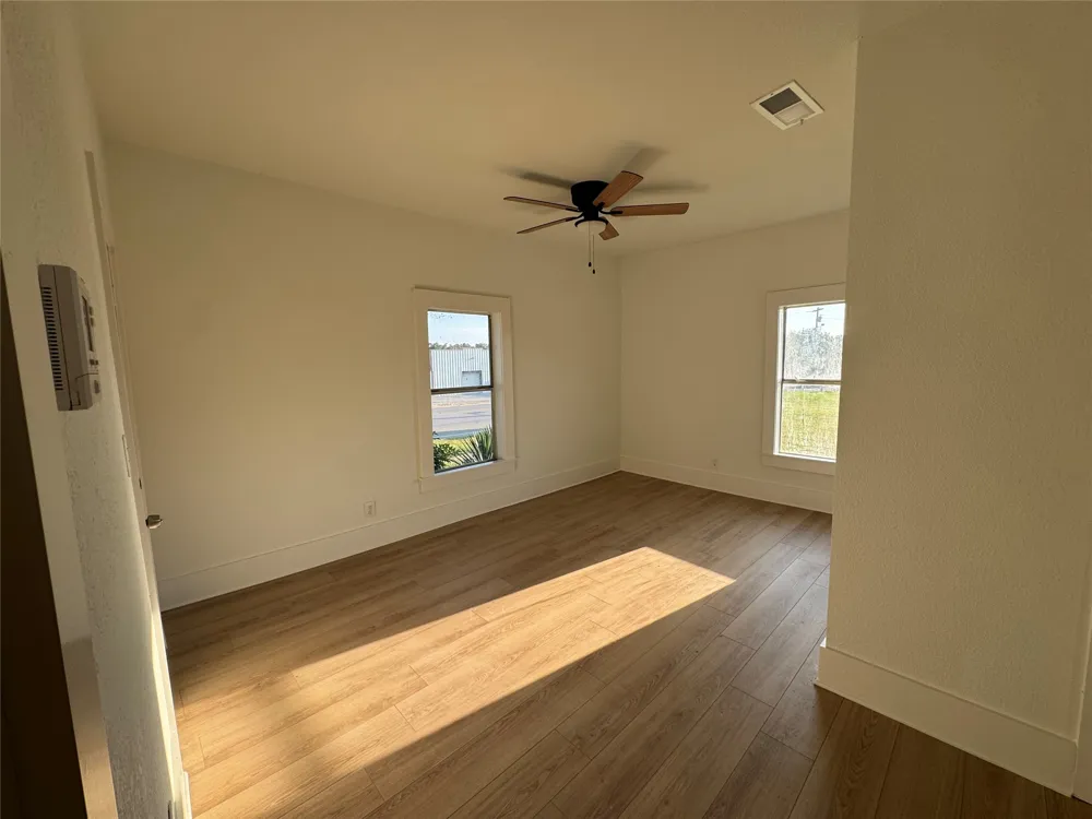214 W Westhill Drive Cleburne, TX 76033