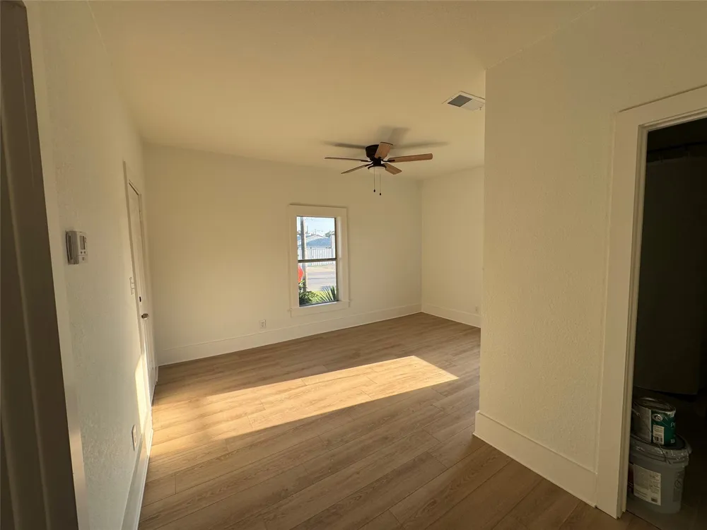 214 W Westhill Drive Cleburne, TX 76033