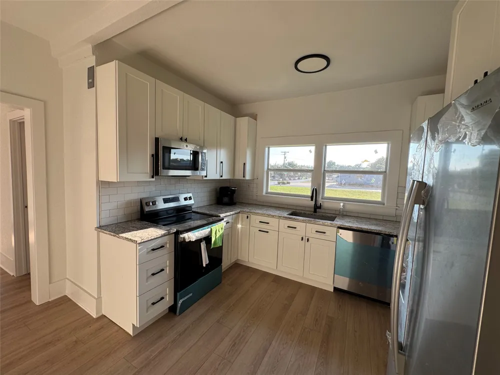 214 W Westhill Drive Cleburne, TX 76033