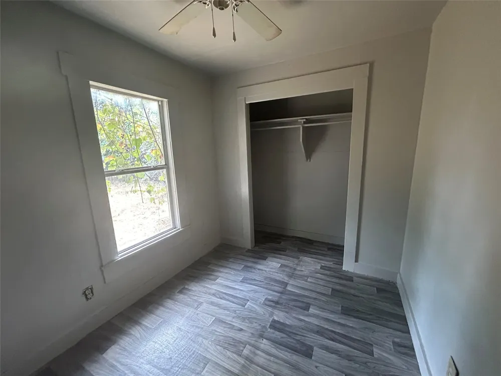 218 8th Street Joshua, TX 76058
