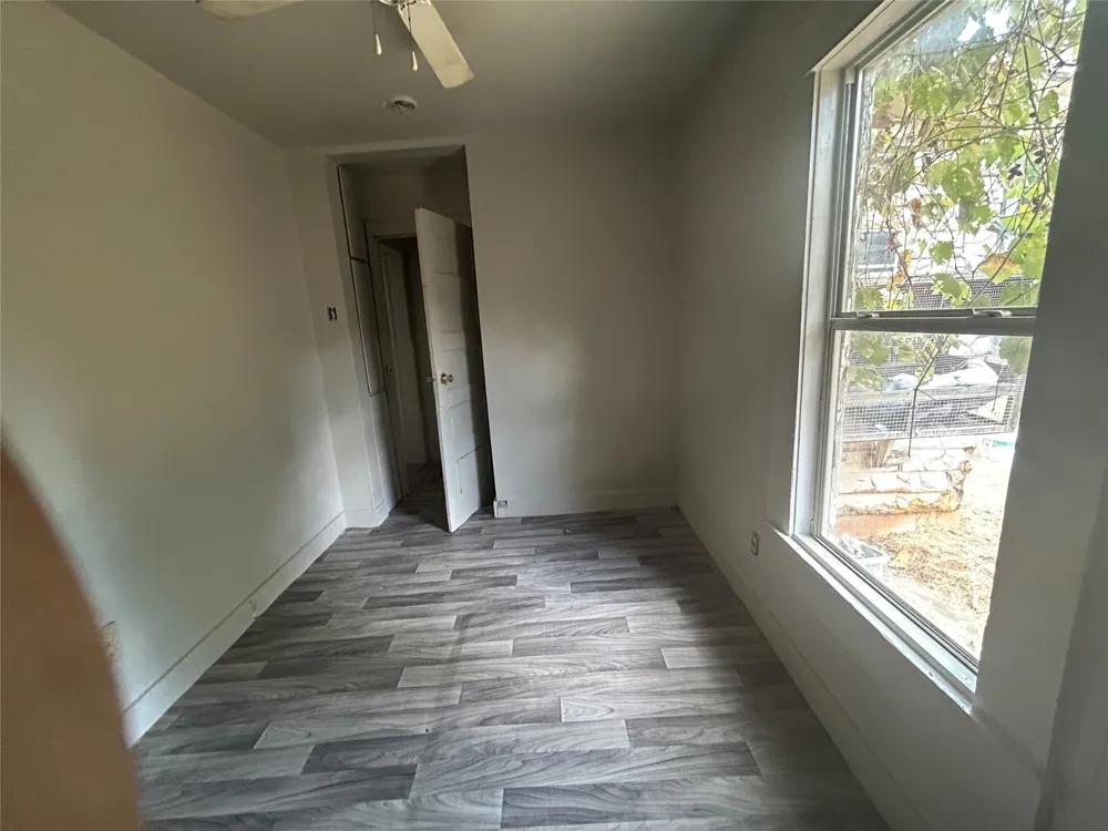 218 8th Street Joshua, TX 76058