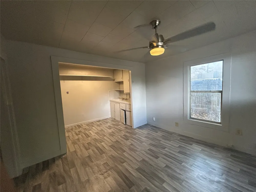 218 8th Street Joshua, TX 76058