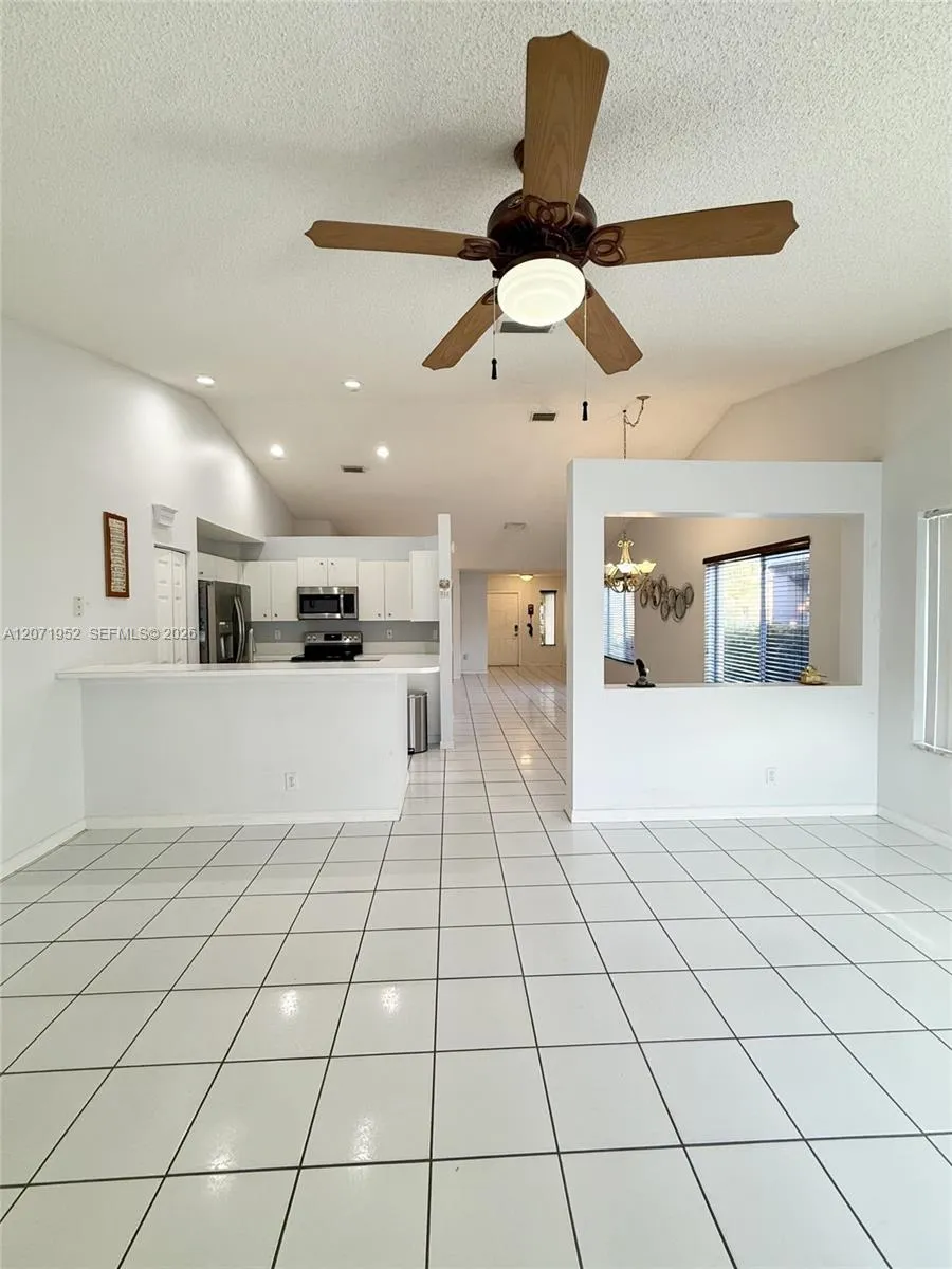 4340 Pine Ridge Ct Weston, FL 33331