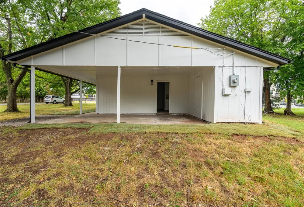 308 E Stadium Road Bixby, OK 74008