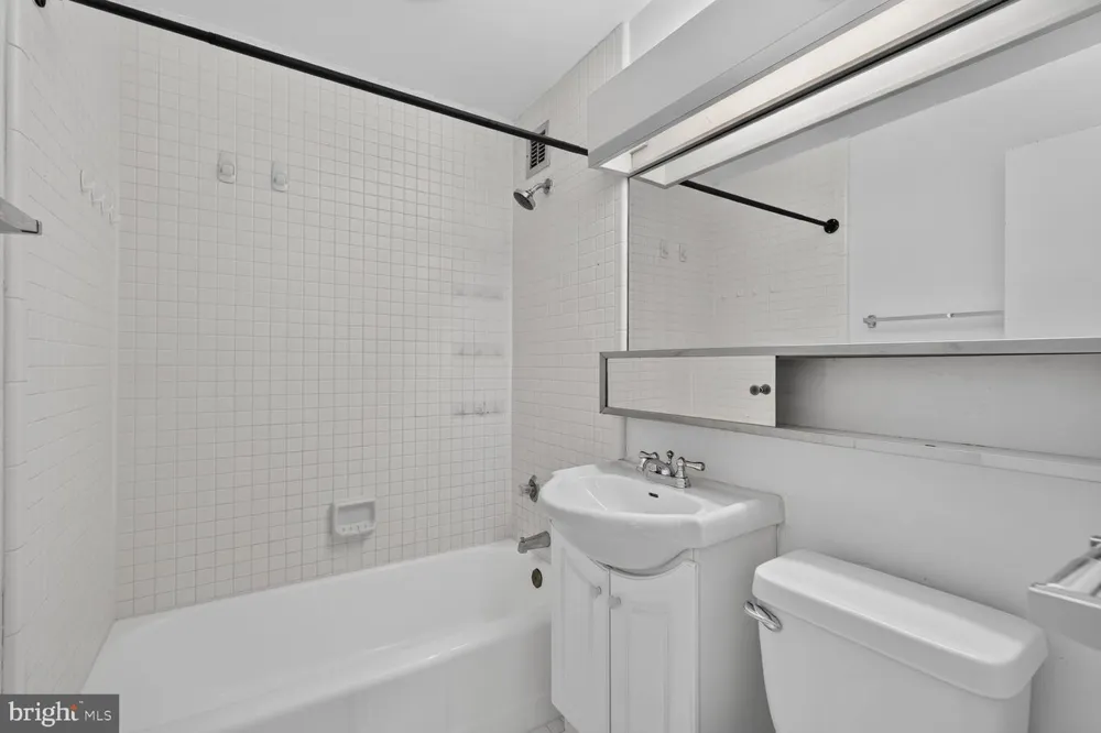 1121 ARLINGTON BOULEVARD #743 Arlington, VA 22209