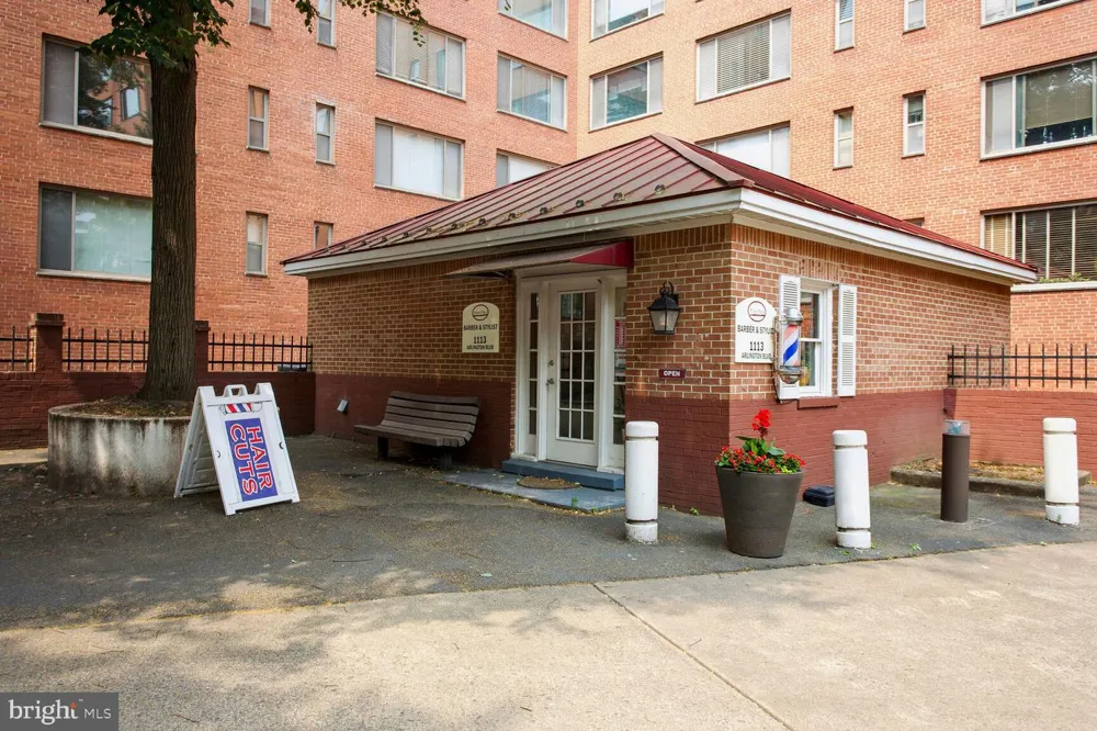 1121 ARLINGTON BOULEVARD #743 Arlington, VA 22209