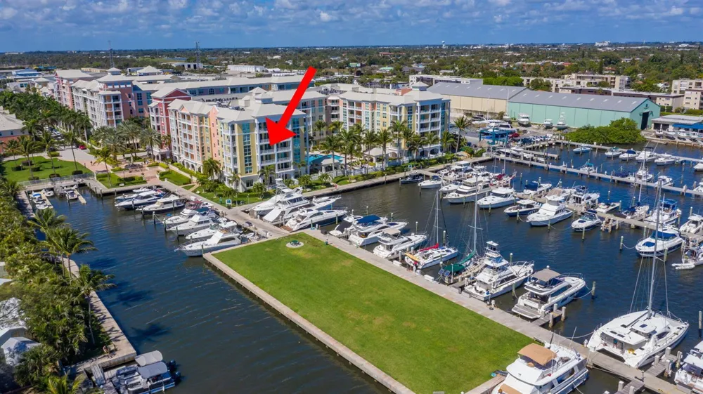 806 E Windward Way #424 Lantana, FL 33462