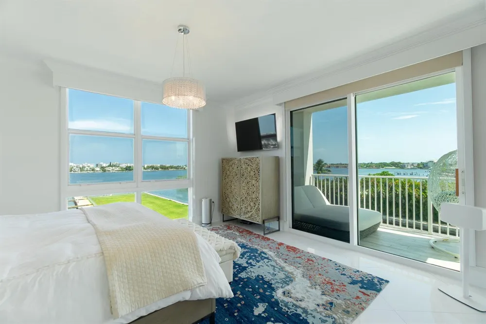 806 E Windward Way #424 Lantana, FL 33462