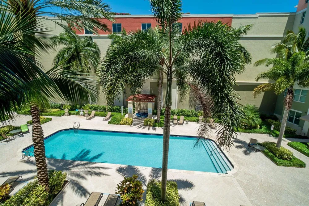 806 E Windward Way #424 Lantana, FL 33462