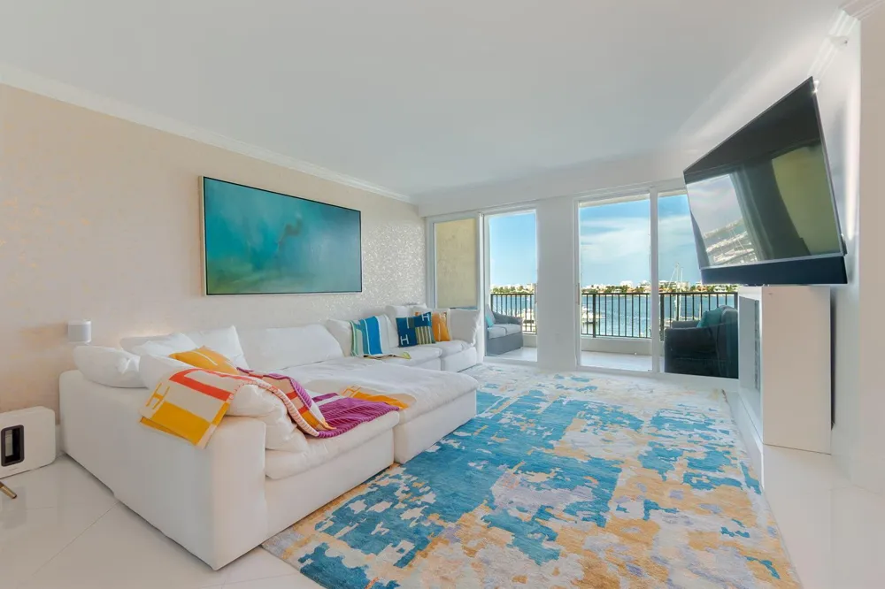 806 E Windward Way #424 Lantana, FL 33462