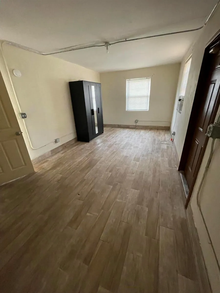 2801 AVENUE E Fort Pierce, FL 34947
