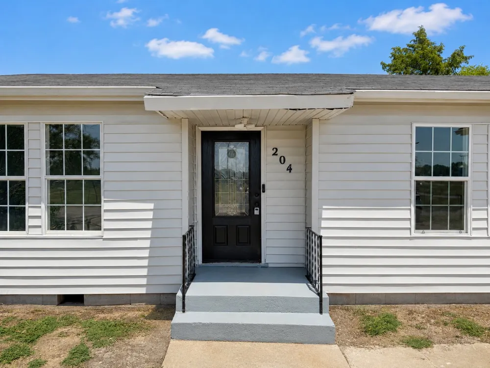 204 Summit Street Marietta, OK 73448