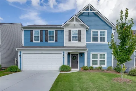 227 Traminer Way