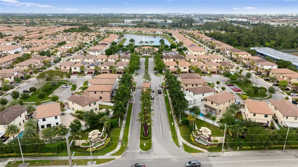 8881 W 35th Ln Hialeah, FL 33018