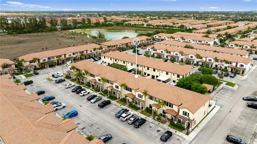 8881 W 35th Ln Hialeah, FL 33018