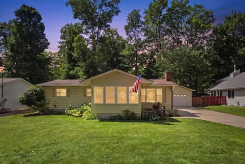 133 Winona Place