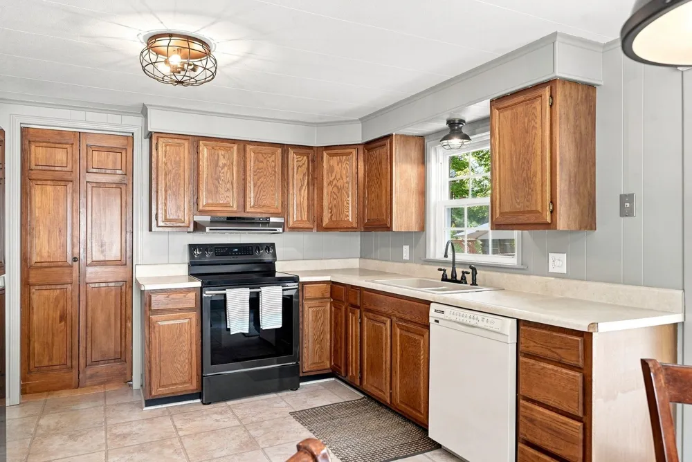 133 Winona Place Cadillac City, MI 49601