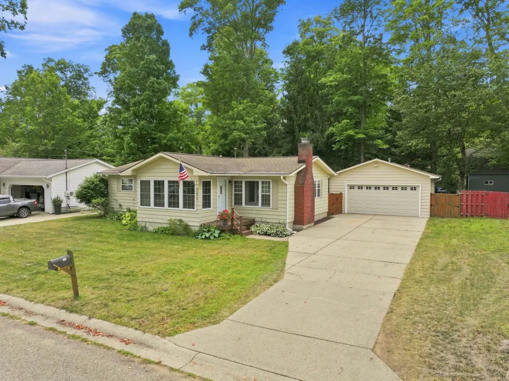 133 Winona Place Cadillac City, MI 49601
