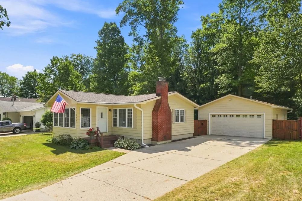 133 Winona Place Cadillac City, MI 49601