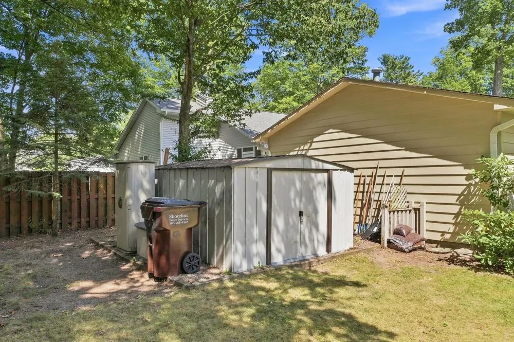 133 Winona Place Cadillac City, MI 49601