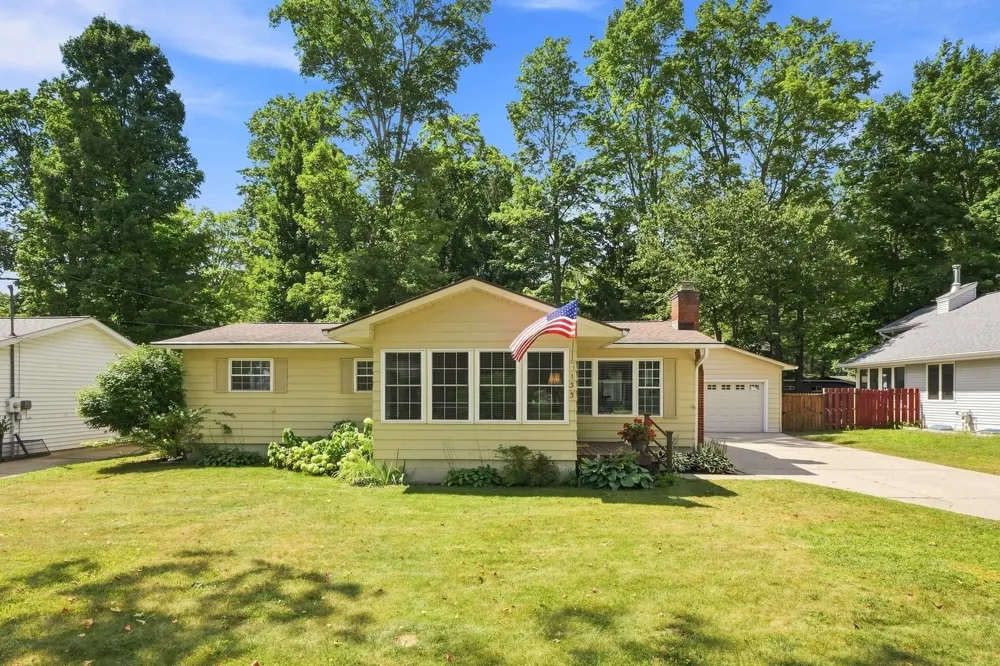 133 Winona Place Cadillac City, MI 49601