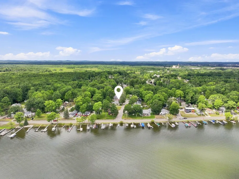 133 Winona Place Cadillac City, MI 49601