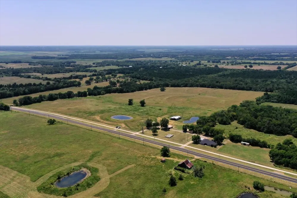 Hwy 34 Ladonia, TX 75449