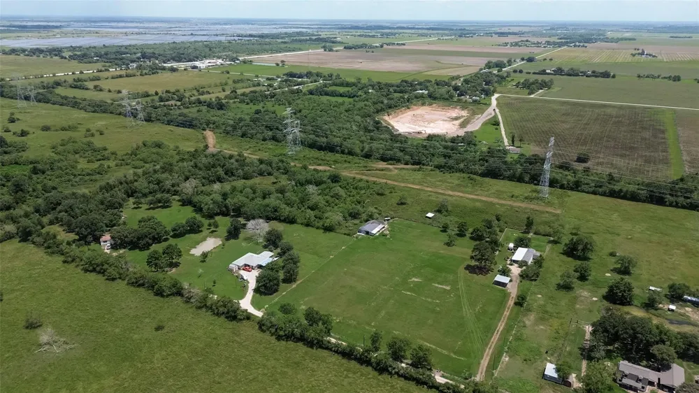13509 Krueger Road Guy, TX 77444