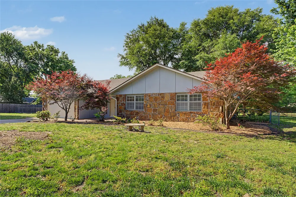 22510 E 98th Street S Broken Arrow, OK 74014