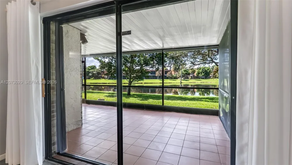 11112 Harmony Lake Cir Davie, FL 33324