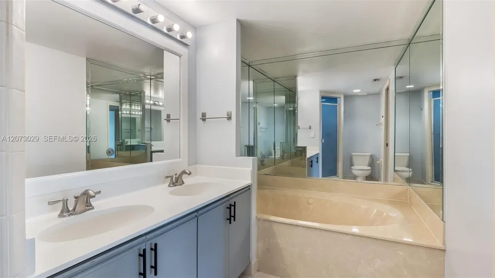 11112 Harmony Lake Cir Davie, FL 33324
