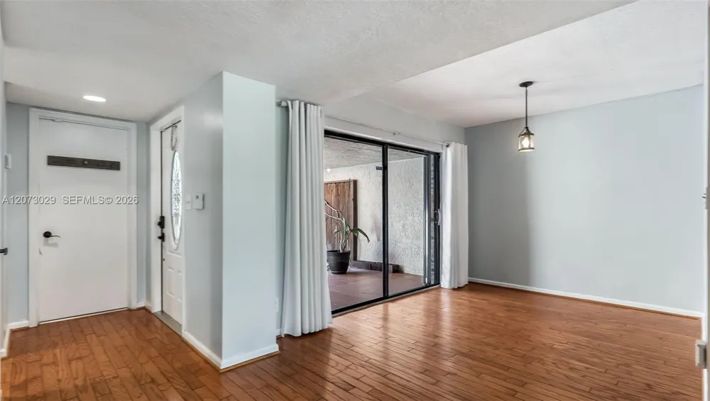 11112 Harmony Lake Cir Davie, FL 33324