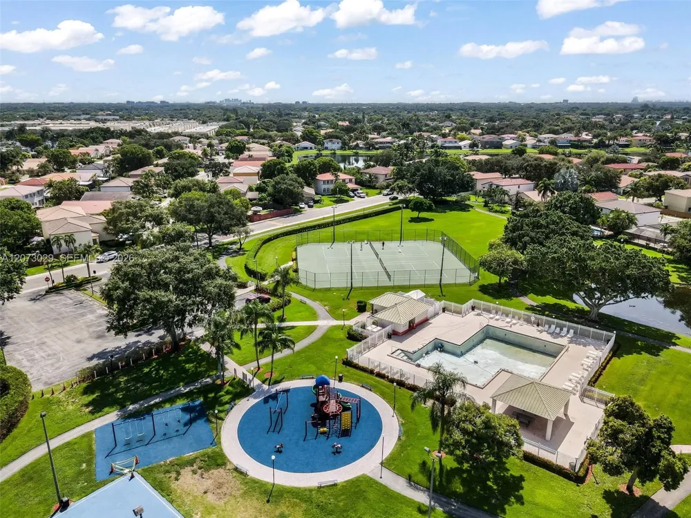11112 Harmony Lake Cir Davie, FL 33324
