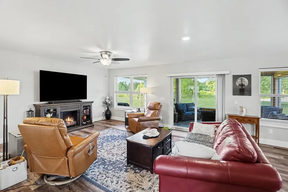 1501 Whitepine Court Deerfield Township, MI 48858